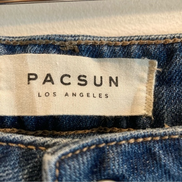 PACSUN Sz 28 Mom Style  Mid Wash Distressed 5 Pocket Jeans - Picture 13 of 13